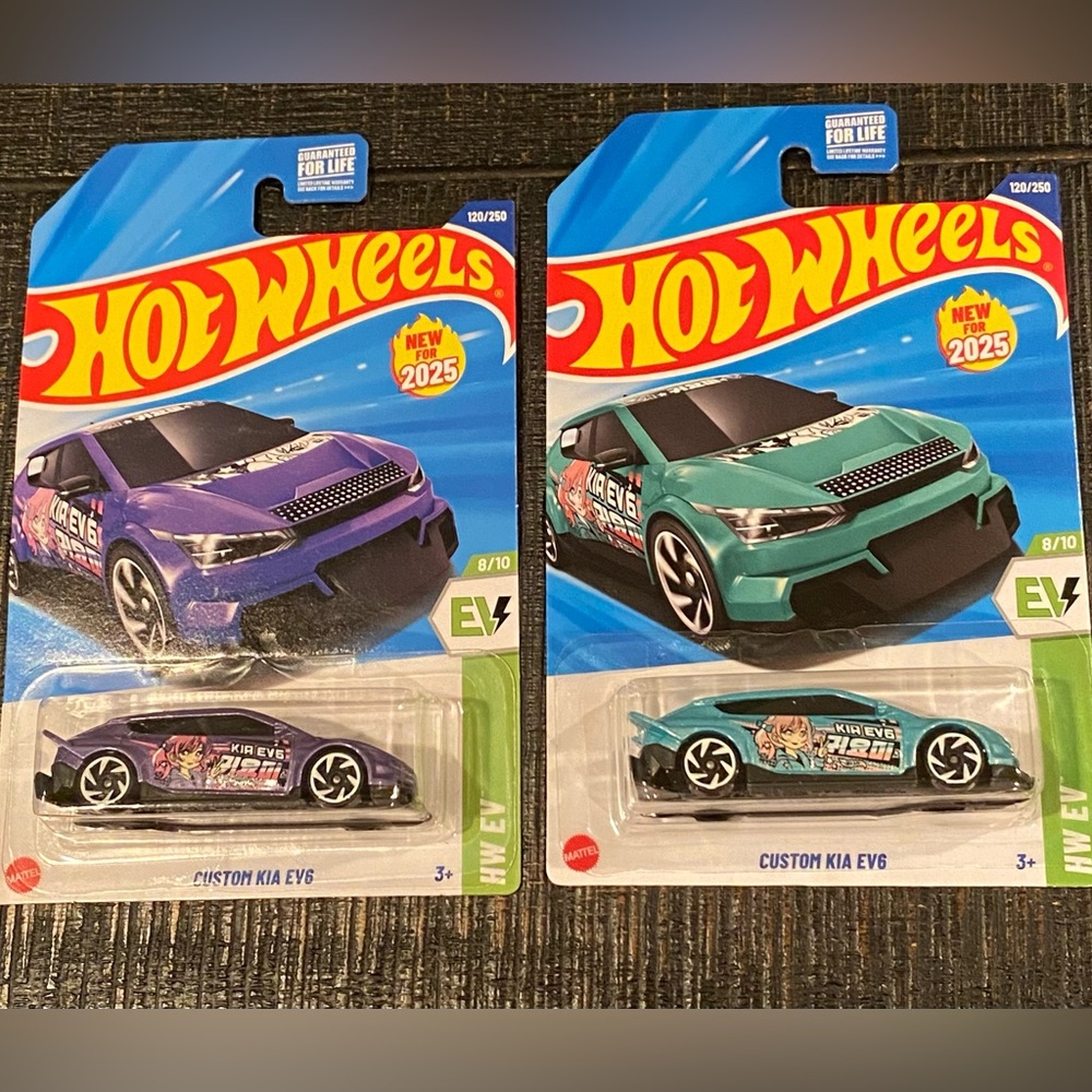 Hot Wheels 2025 Custom Kia EV6 2 piece lot